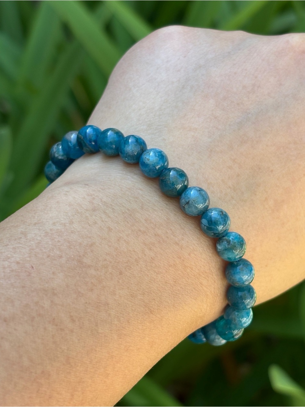 7.5mm Dainty Stretchable Blue Apatite Bracelet 2616 - Picture 2 of 7